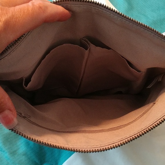 Boho stitched light grey cross body bag - Picture 4 of 5